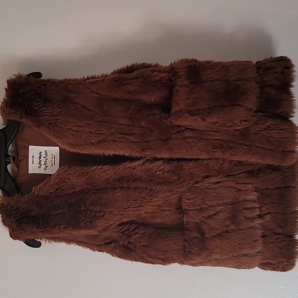 Zara faux fur girl vest brown size 9/10